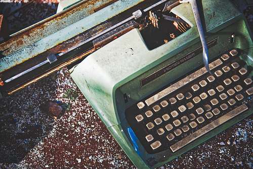 keyboard green typewriter hardware